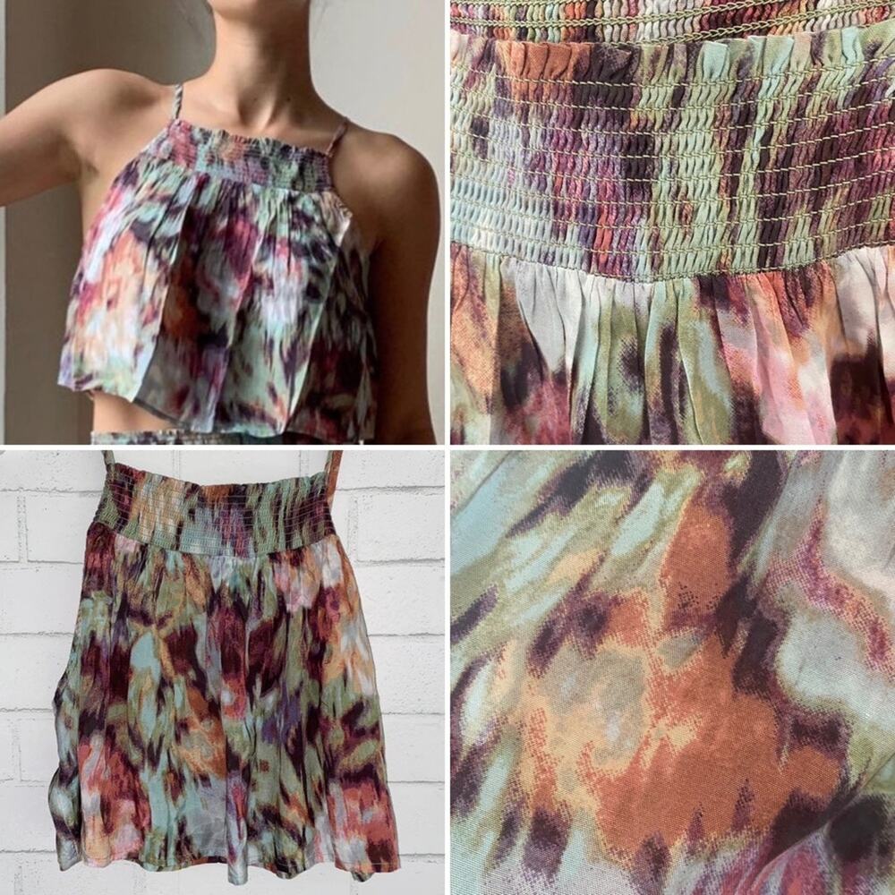 NWOT UO $59 Floral Watercolor Flowy Smocked Band Cami Cropped Top Tank sz M